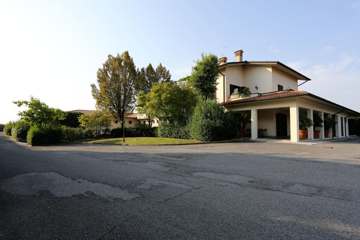 Hotel Franciacorta Paderno Franciacorta Εξωτερικό φωτογραφία